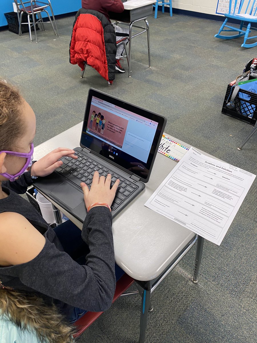 MelissaJSHS's tweet image. Students working hard #ChathamDigitalLearning