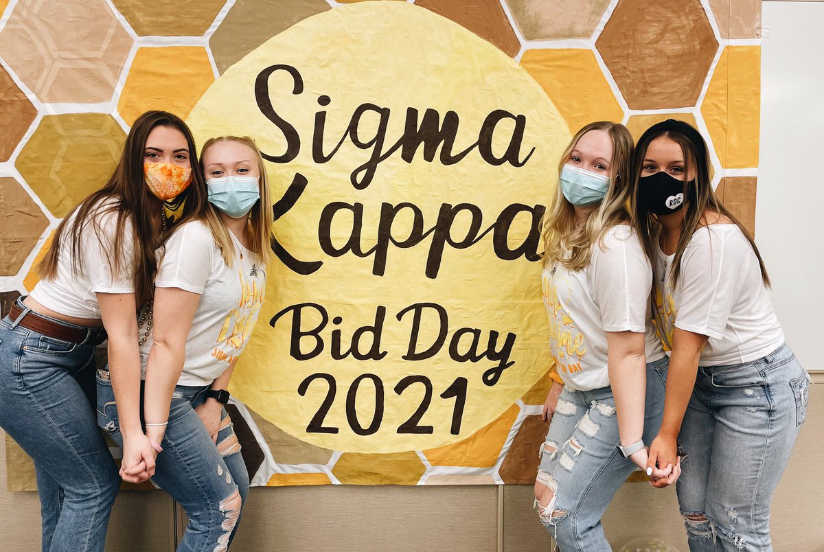 Still buzzing from our super sweet bid day!! 🍯🌻🐝