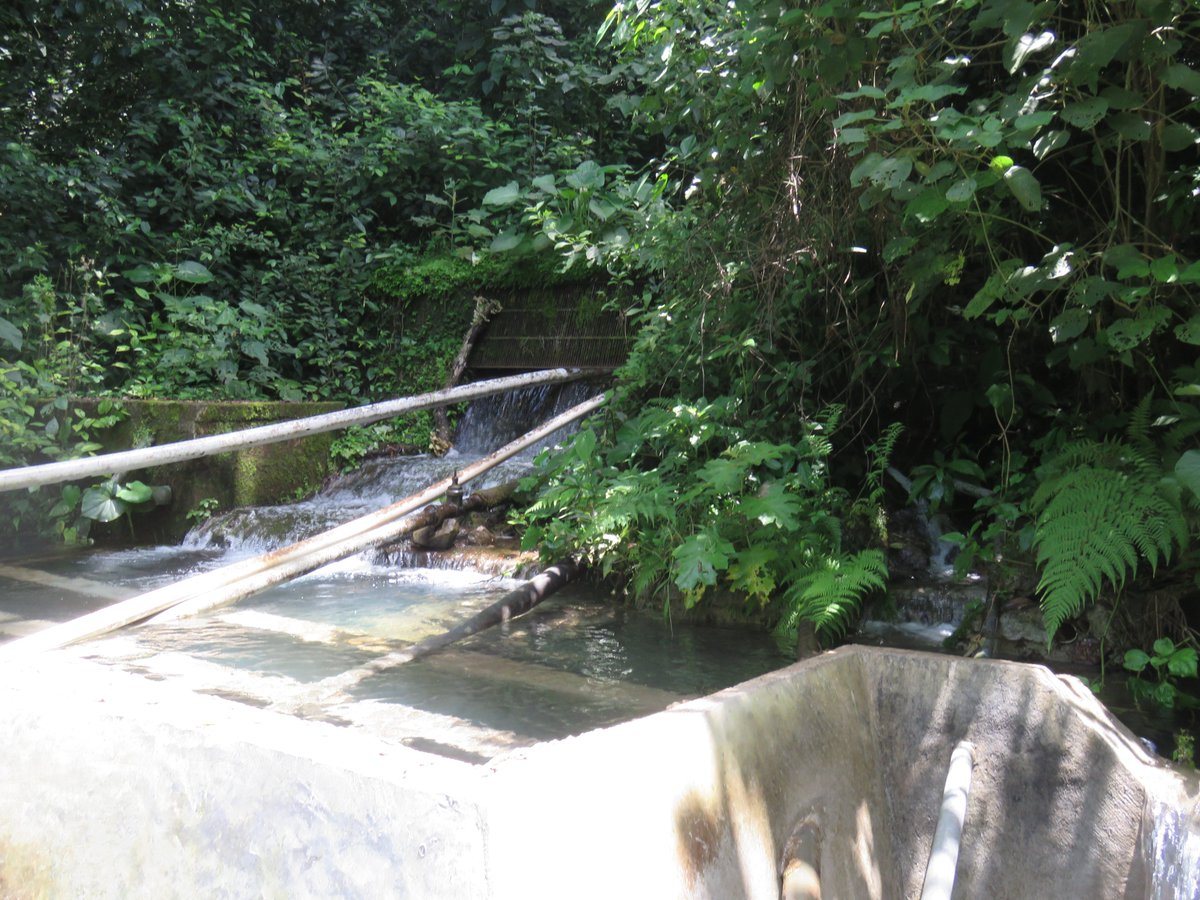GizHonduras's tweet photo. PROCAMBIO impulsa el fortalecimiento de las juntas de agua, para el empoderamiento de la gestión de las zonas productoras de agua de la reserva. #RBCLSM #gestiónambiental #gestiónhídrica #PROCAMBIO https://t.co/tXWRR3OPox