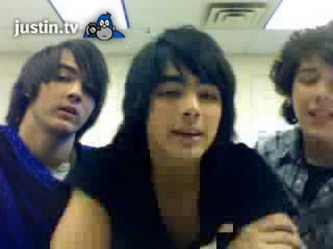 Lonelywarrior3's tweet image. Eres old? pero así de old?