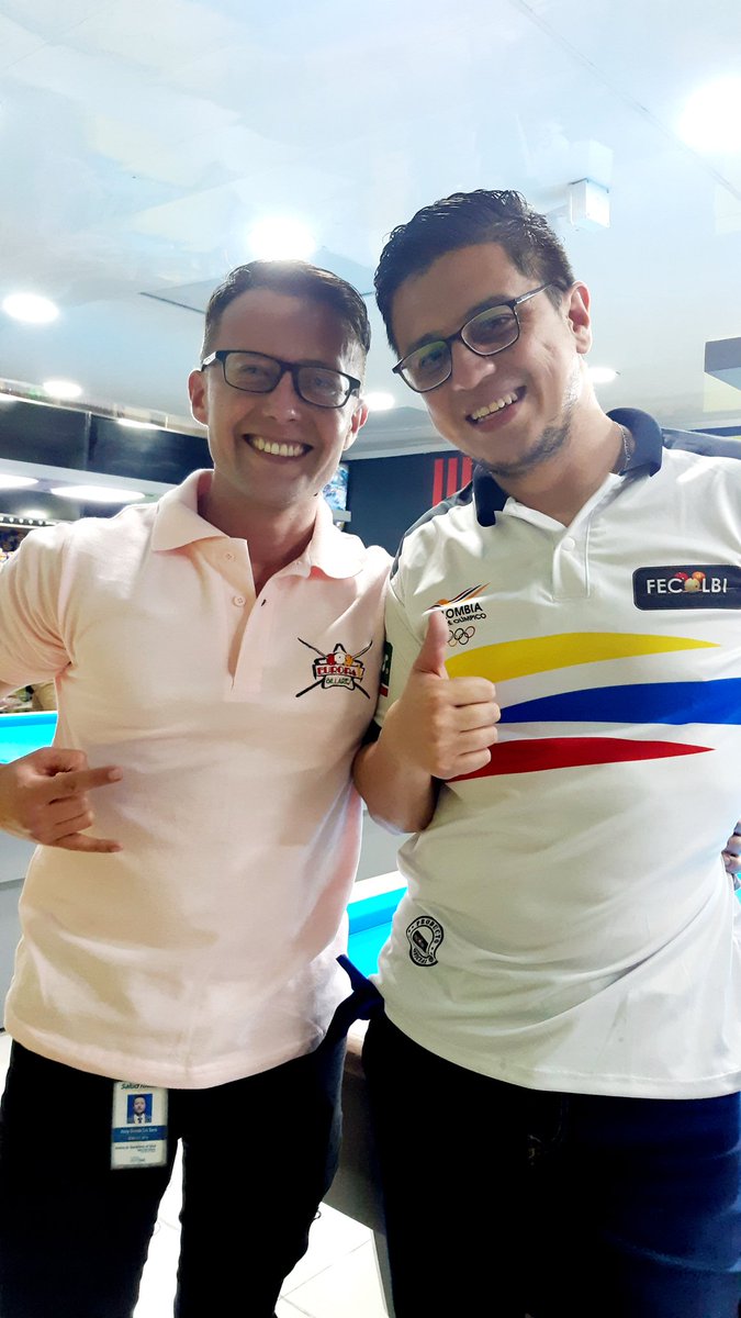 HenryTula's tweet photo. Como billaristas y como deportistas algunas veces somos rivales, otras somos compañeros, pero dentro y fuera de la competencia, siempre somos parceros
#billar #3bandas #billarandykin #billard #3cushionbilliards https://t.co/RGTpUoRS3L