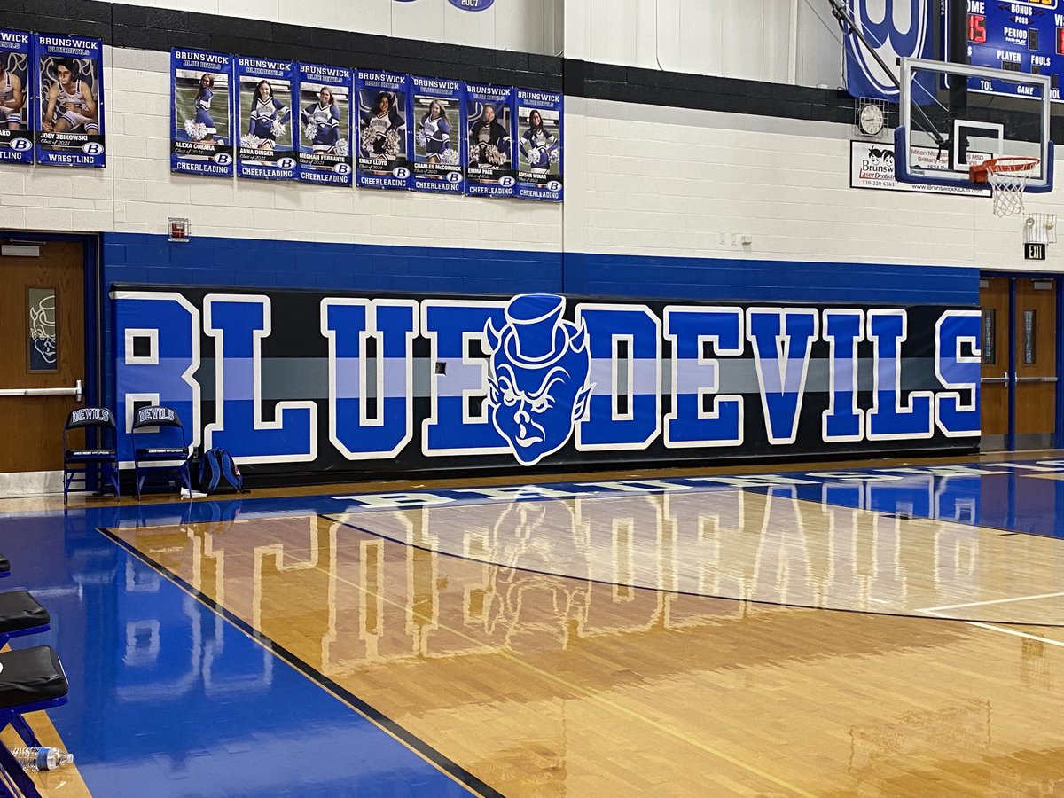 BrianDulik's tweet photo. B-BSK: ⁦@BHSGoBigBlue⁩ 92, ⁦@_CHSBasketball⁩ 86 ... Marquis Barnett 42 PTS 10 REB 4 AST / ⁦@ZachEyssen⁩ 15 PTS 12 REB 4 AST / ⁦@TreMassey⁩ 13 PTS 9 REB ... 
⁦@CalebBorling⁩ 22 PTS / 
⁦@3randonFisher⁩ 17 PTS 7 REB 8 AST / George Wilson 15 PTS https://t.co/zI45SqqWsl