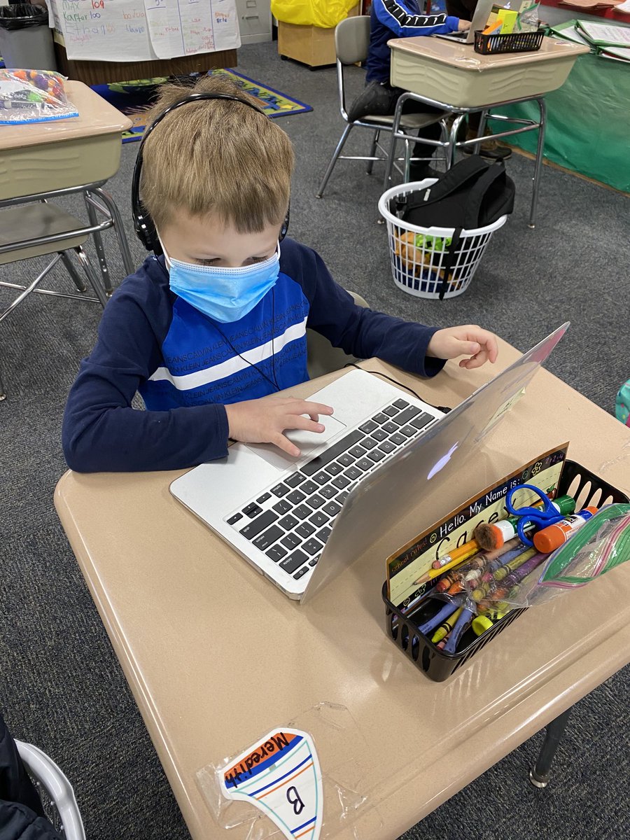 dowdyamy's tweet image. Students are loving creating their own music on chrome music lab!  #ChathamDigitalLearning #BennettRocks