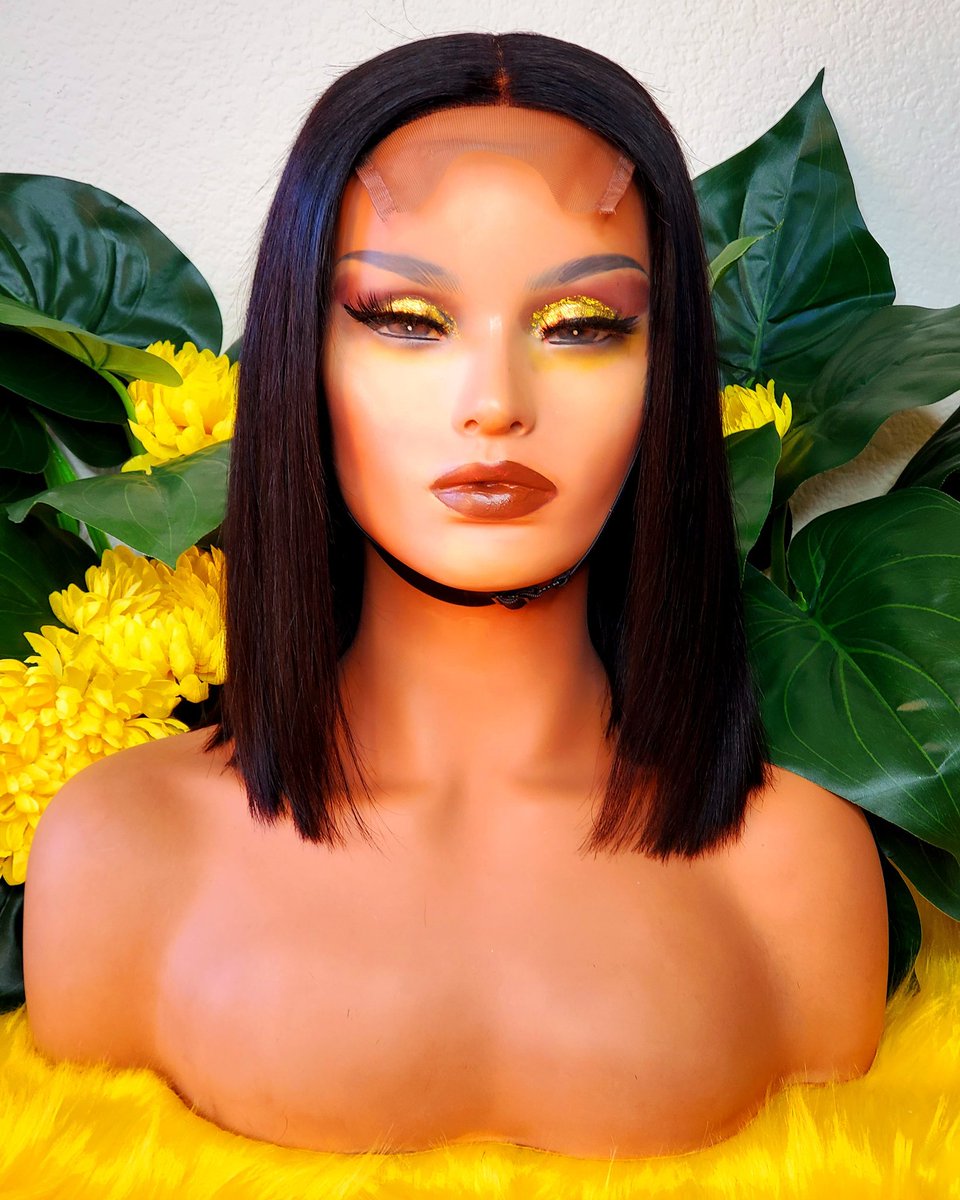 HauteCoiffureHB's tweet photo. This is Long Bobiana. 
.
💛She is a straight shoulder length bob full of body.

💛Long Bobiana is GLUELESS and has an adjustable elastic band that can be adjusted to your comfort. 
.
💛Long Bobiana is available for purchase
.
https://t.co/3YNu0vDEvX https://t.co/MaD8pJkqfx