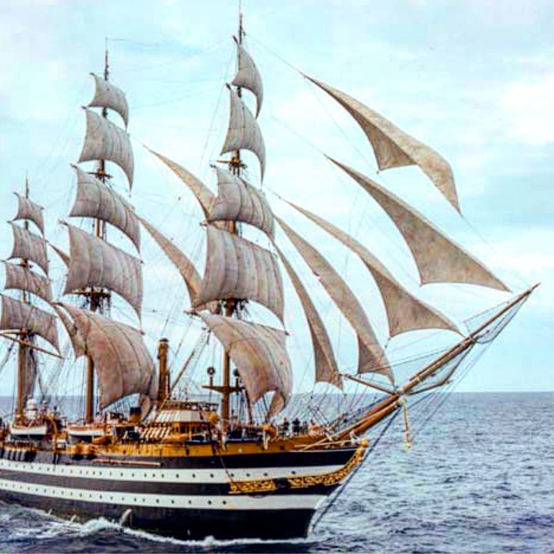 Ha compiuto 90 anni l’Amerigo Vespucci, regina italiana dei mari e nave più bella del mondo, è stata varata il 22 febbraio 1931.
#orgoglioitaliano #AmerigoVespucci https://t.co/m2XxToFVEc