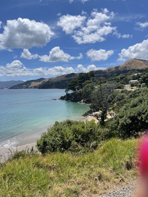 风景秀丽，空无一人，是个野战的好地方 https://t.co/5RZ0umiONi