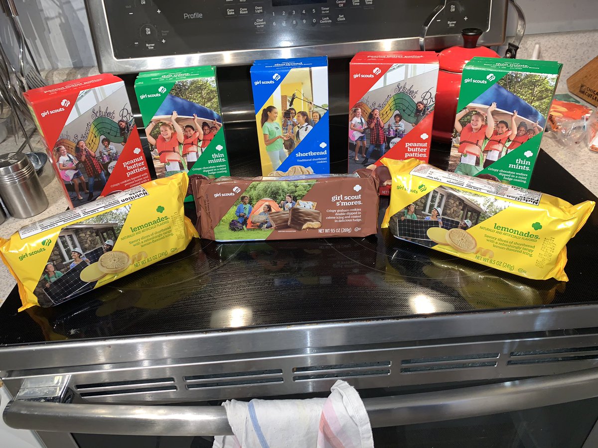 I have a very generous and kind mom in my virtual room!