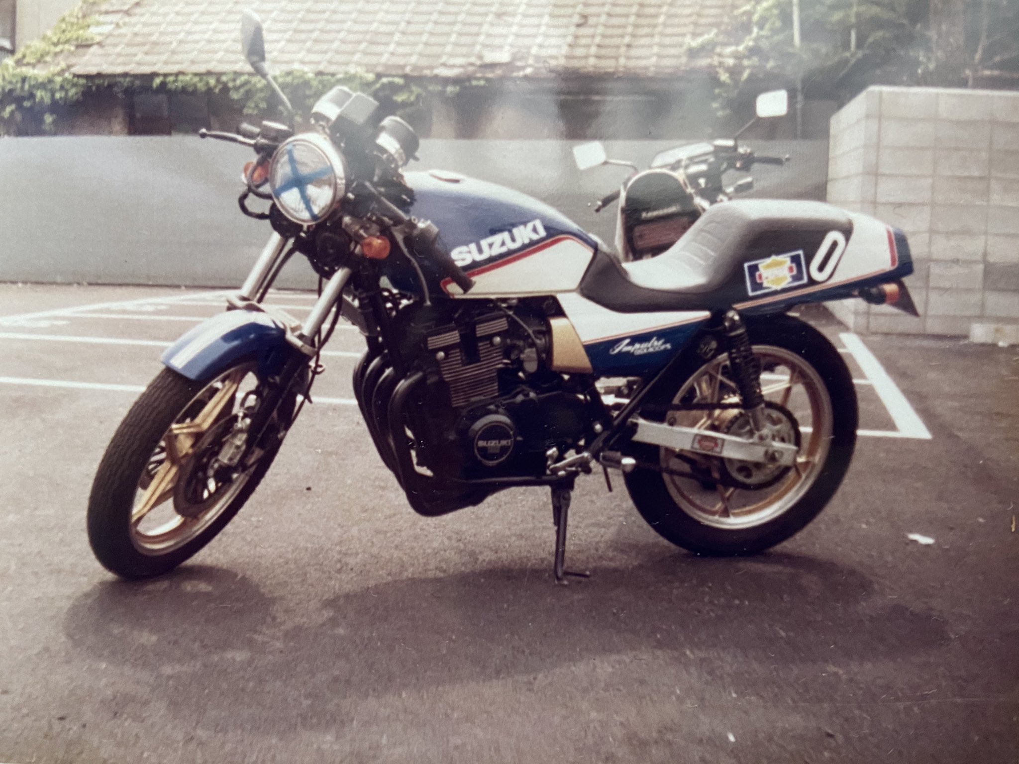 スズキGSX400FSインパルス GSX400FSインパルス （スズキ「GSX400F」歴史解説｜スズキ初の