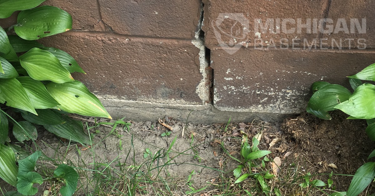 MichBasements's tweet image. Exterior cracks in your foundation can cause thousands of dollars to fix, but Michigan Basements can create a barrier on the inside of the basement, to help save on costs and create a protective layer in the wall and foundation. #michiganbasements 

MichiganBasements.com