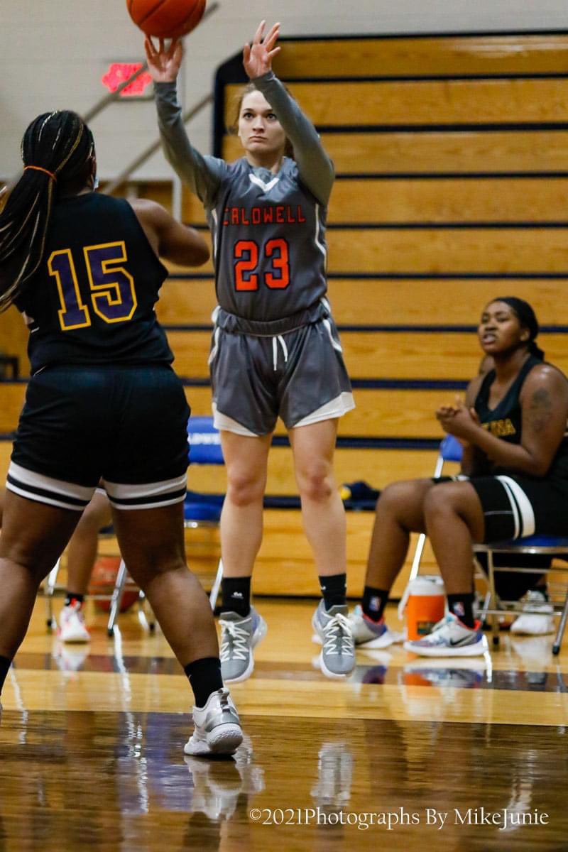 Happy Birthday to Kaitlyn Grace! Blessed for her to see the beginning of a new 365! Wish <a href="/KB_grace12/">Kaitlyn Brock</a> a Happy Bday! Spindale Stand Up!