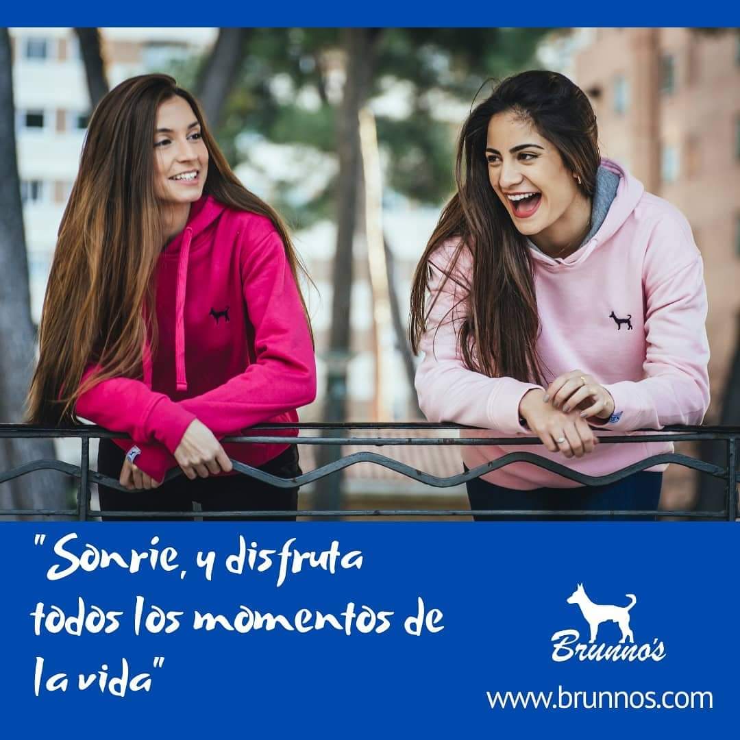 brunnosmoda's tweet photo. 🤣🤣🤣La mejor vacuna para la vida es una sonrisa. 🤣🤣🤣
“FELIZ INICIO DE SEMANA”.
💪💪
#brunosmoda #atmosferajeans #serfeliz #moda #tendencia #gentefeliz #albacetemola #nuevacolección #primaveraverano 🐕🦺🐕🐕🦺🐾🐾🐾 https://t.co/Io39X46Yyv