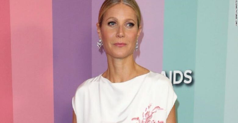 MariaBelson's tweet image. #Gwyneth_Paltrow reveals she had #Covid_19 early on in the #pandemic, and is still suffering from some lingering effects.
On her Goop website, #Paltrow wrote that she “had COVID-19 early on, and it left me with some long-tail fatigue and brain fog.”