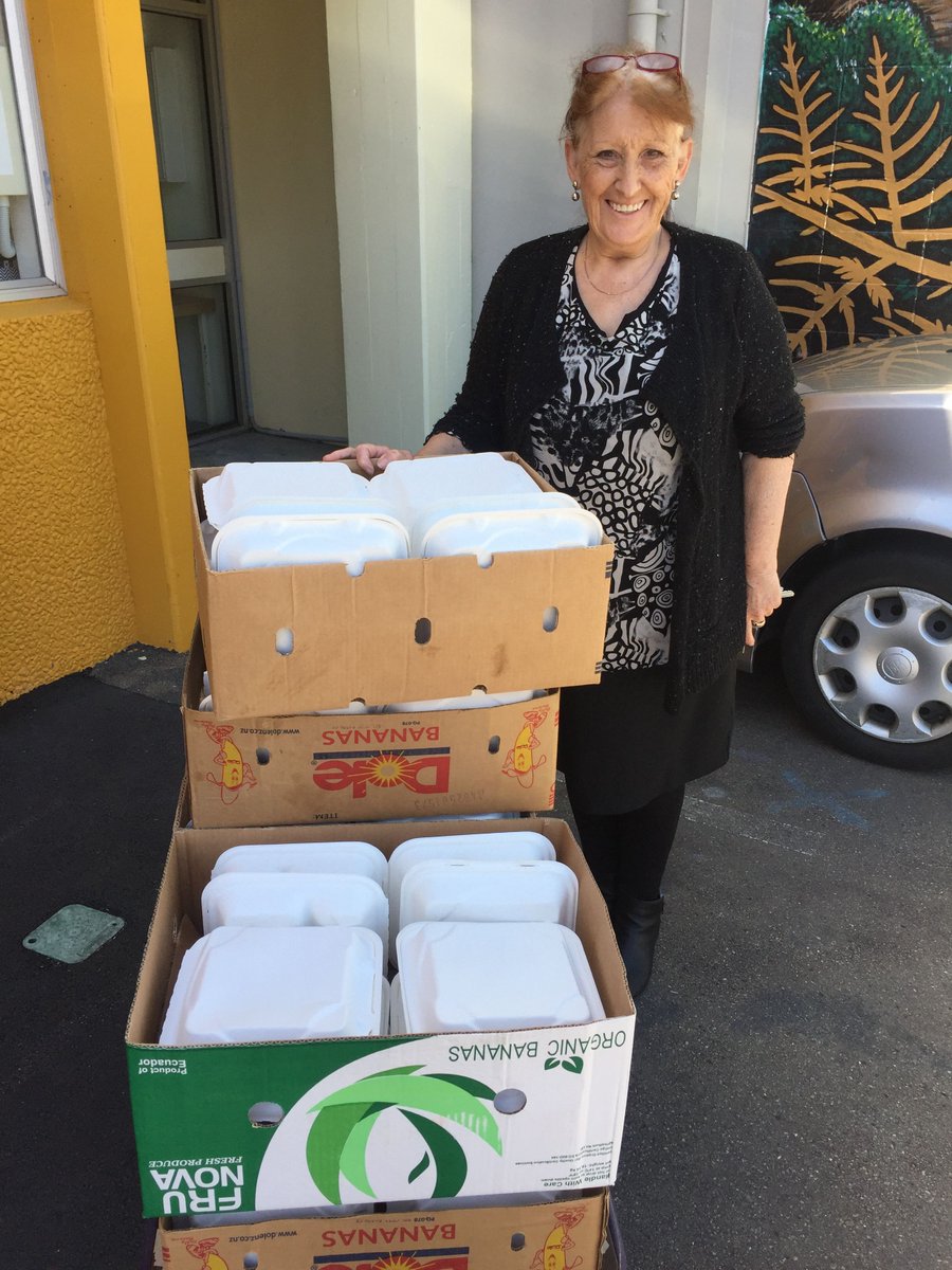 Kaibosh Food Rescue (@kaibosh_nz) on Twitter photo #KaiKindness ❤️
Thank you to <a href="/EatmylunchNz/">Eat My Lunch Ltd</a> for kindly donating 1000 freshly made lunch boxes including sandwiches, muffins & fruit. We were able to distribute these lunches around some of our local council flats and community centres in Wellington, Lower Hutt & Kāpiti! ❤️ #KaiKindness ❤️
Thank you to <a href="/EatmylunchNz/">Eat My Lunch Ltd</a> for kindly donating 1000 freshly made lunch boxes including sandwiches, muffins & fruit. We were able to distribute these lunches around some of our local council flats and community centres in Wellington, Lower Hutt & Kāpiti! ❤️
