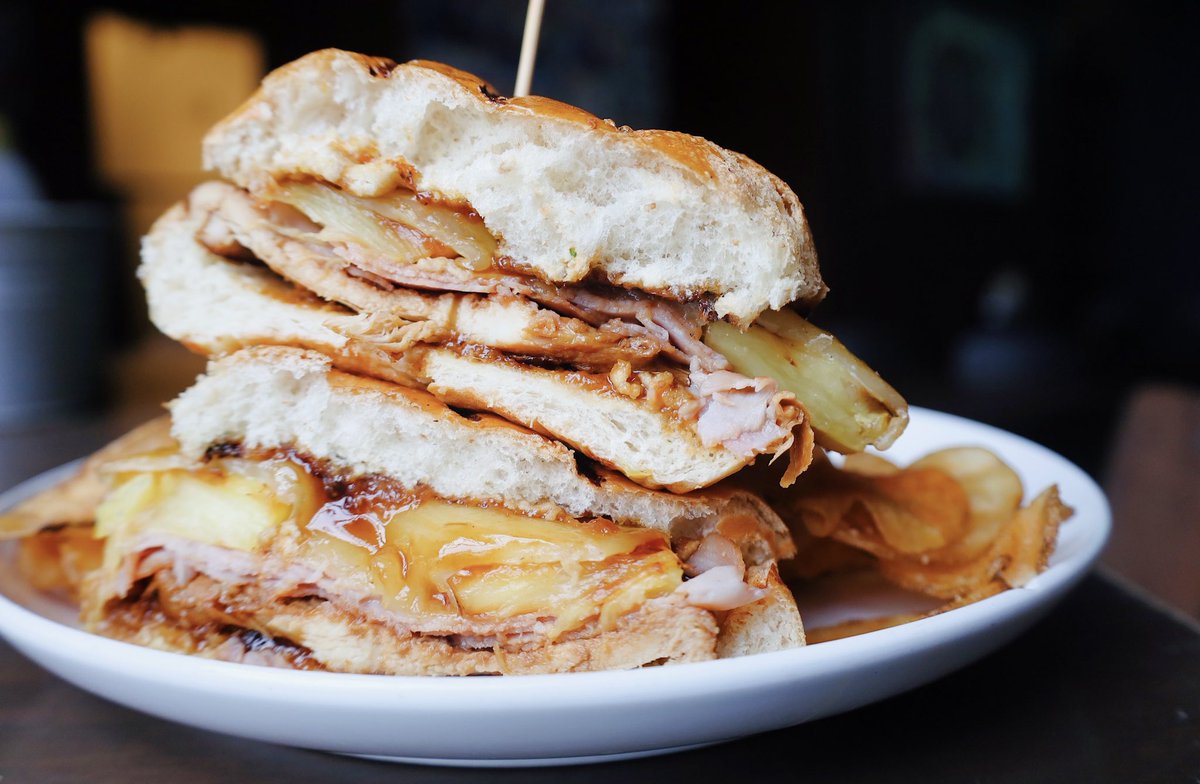 10/10 would definitely recommend lunch at our place this week 👏🏼🙌🏼 Up for grabs:
~Prosciutto Burger 
~Hawaiian Chicken Sandwich #mudhenbrewingcompany #wildwoodbrewery