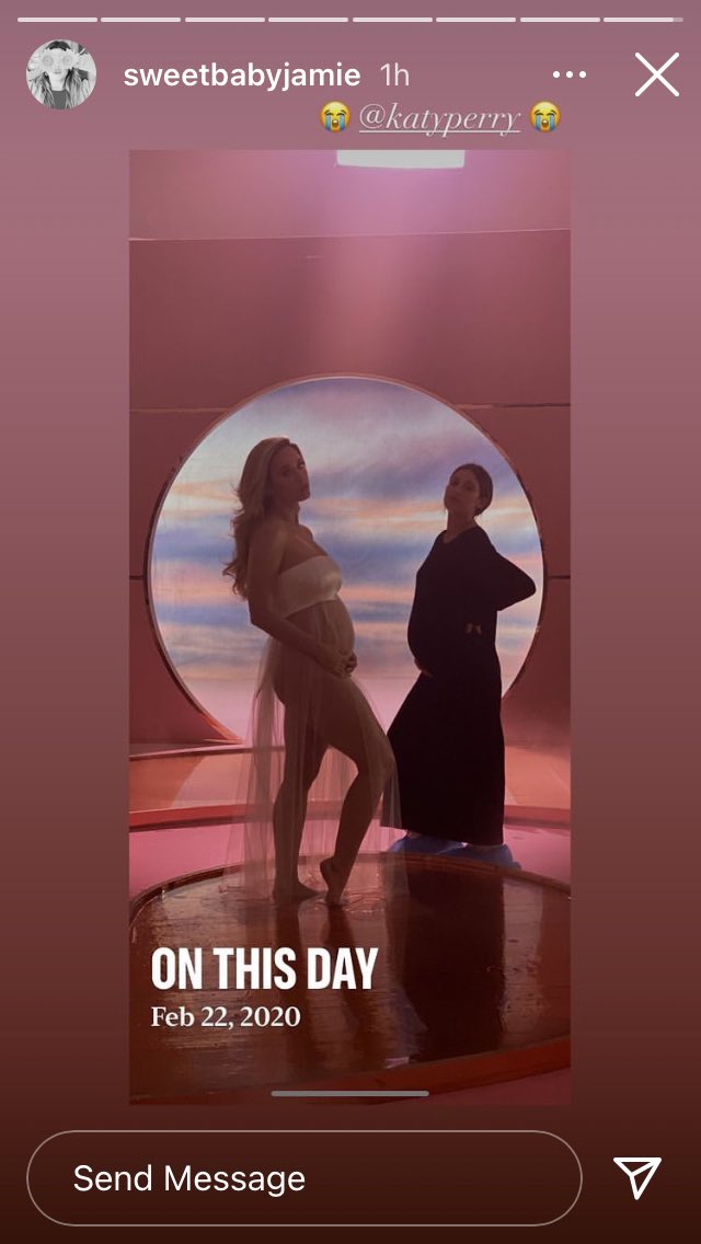 loveperrysk's tweet photo. New pic of Katy Perry on the recordings of the music video of "Never Worn White" 🥺❤️ https://t.co/6akTeDynbz