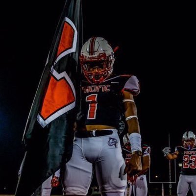 domang0's tweet photo. After a great conversation with @iTz_Rev I would like to  announce my first offer to Pacific University. Thank you to all my coaches and family who have helped me through this process @BishopGormanFB https://t.co/JDJc1j2d2R