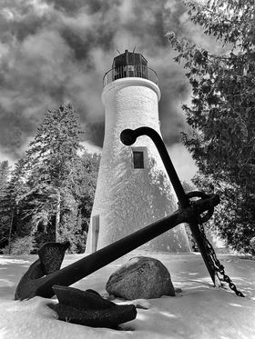Presque Isle Lights tweet media