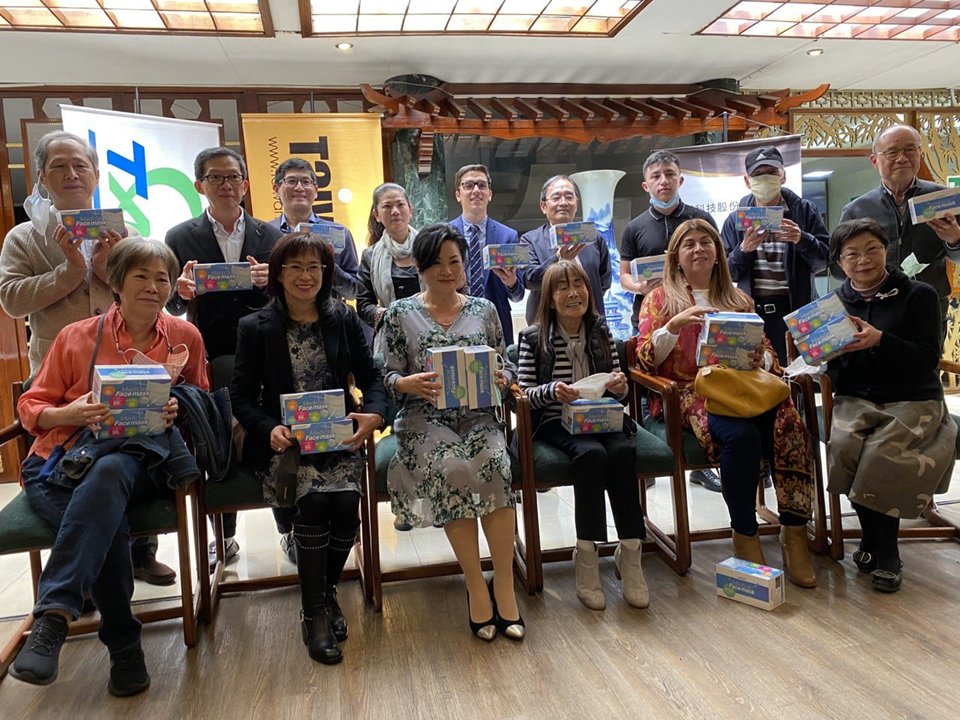 TTI_TatungTech's tweet photo. TTI donated medical masks to Colombia
https://t.co/UBeH9uAwwo https://t.co/PTrgFlbo2V
