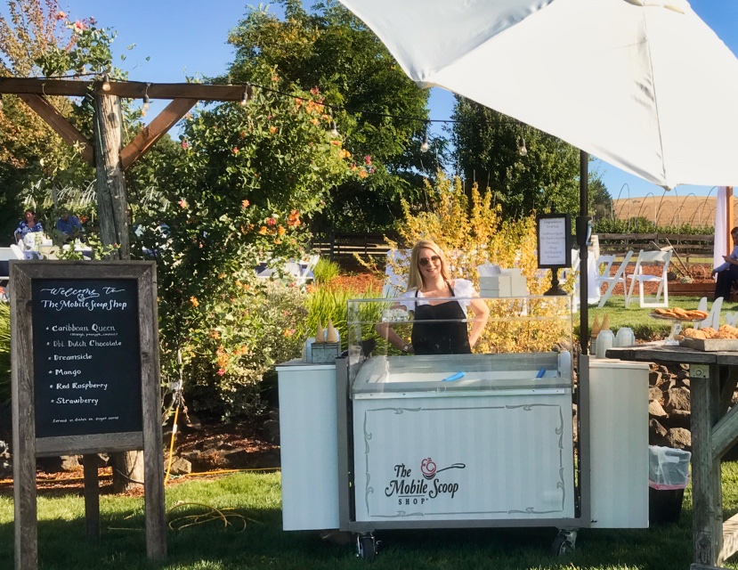 TheMobileScoop's tweet photo. We still have a few Saturdays in 2021 for delicious Ice cream dessert catering. Prime dates are closing quickly. If you're getting married and are looking for a fun and well-loved dessert option, give us a shout! https://t.co/xzUnqTPtdm