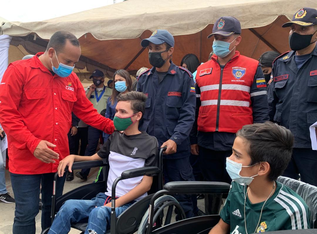 gobiernodelara's tweet photo. #22Feb Durante la jornada integral para los funcionarios de Seguridad fueron beneficiados efectivos de la Policía Nacional Bolivariana #PNB, #Cicpc, #Iacpel Policía Municipal, Cuerpo de Bomberos, así como los demás organismos de seguridad.

#ComunicacionParaRevolucion https://t.co/z5S3t0mpEr