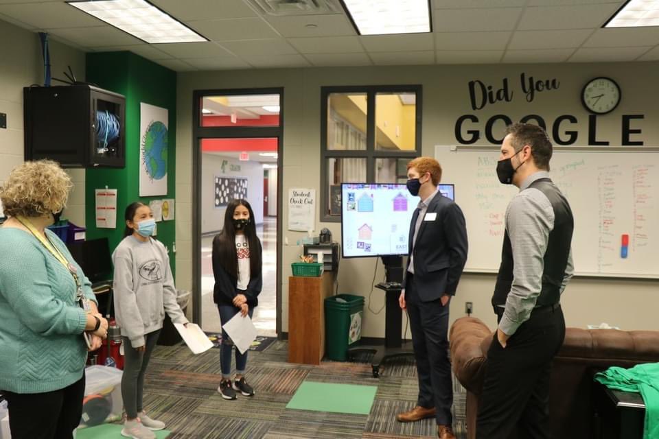 CoachLookadoo's tweet photo. #LoveTeaching celebrations were pushed back from last week bc weather but that didn’t stop us from celebrating today! Awesome to hear Ts/Ss at Knapp Elem share their amazing EAST projects. Then @ArvestBank provided lunch at Lee Elem for staff @LoveTeaching21 
@ArkansasEd #ATOY20 https://t.co/fvBKk2eLVM