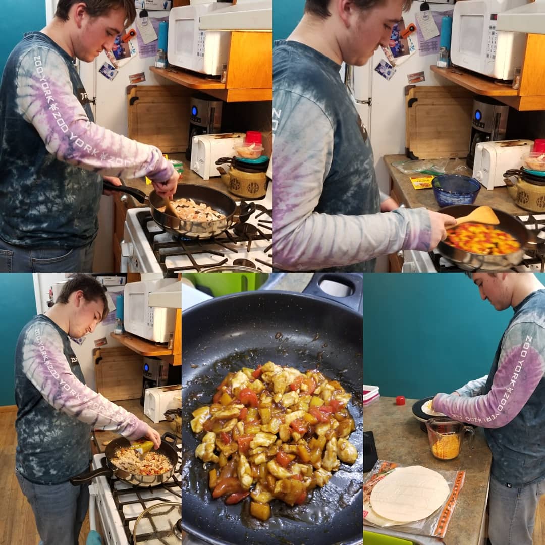RachelAshby23's tweet photo. Thanks to 294 Air Cadets program for your zoom call cooking class tonight!!! #aircadets #zoomcookingclasses https://t.co/8nUCMvG84m