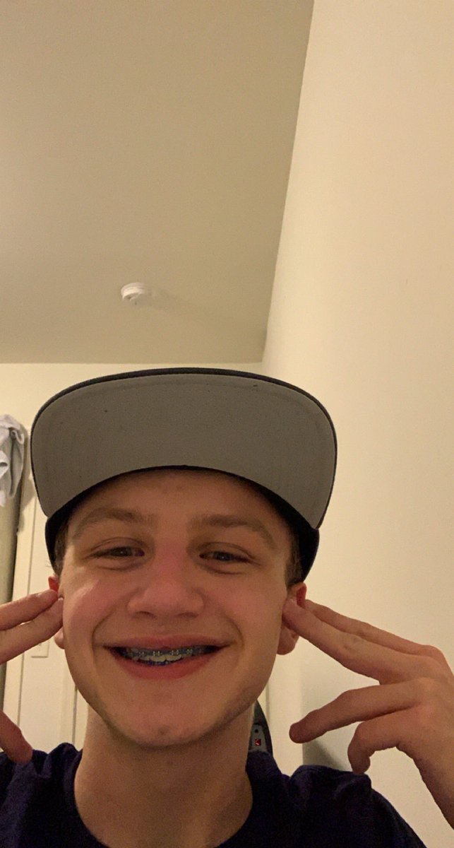 elligollll's tweet photo. y’all think I look like DaBaby? https://t.co/OWNuCsKl7d