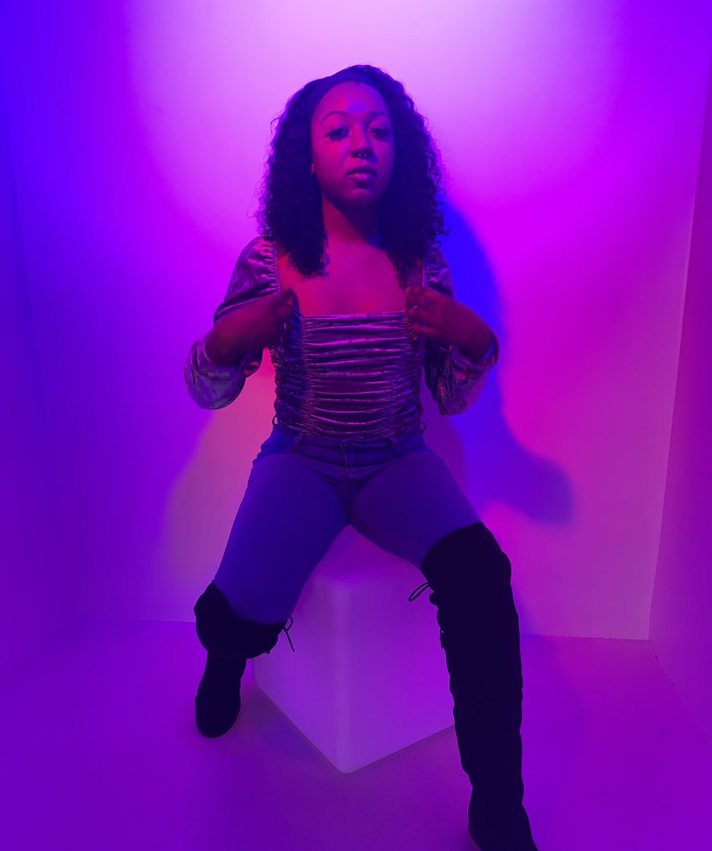 Chyynuhh's tweet photo. Euphoric 💜 https://t.co/2Ke3bkqkJC