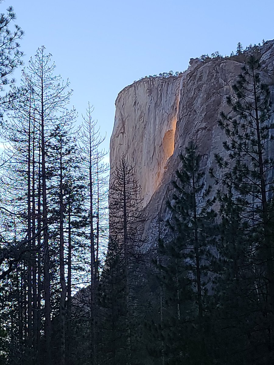 veganboy's tweet photo. Firefall 2021, Yosemite Valley https://t.co/Pr4cYGjxDW