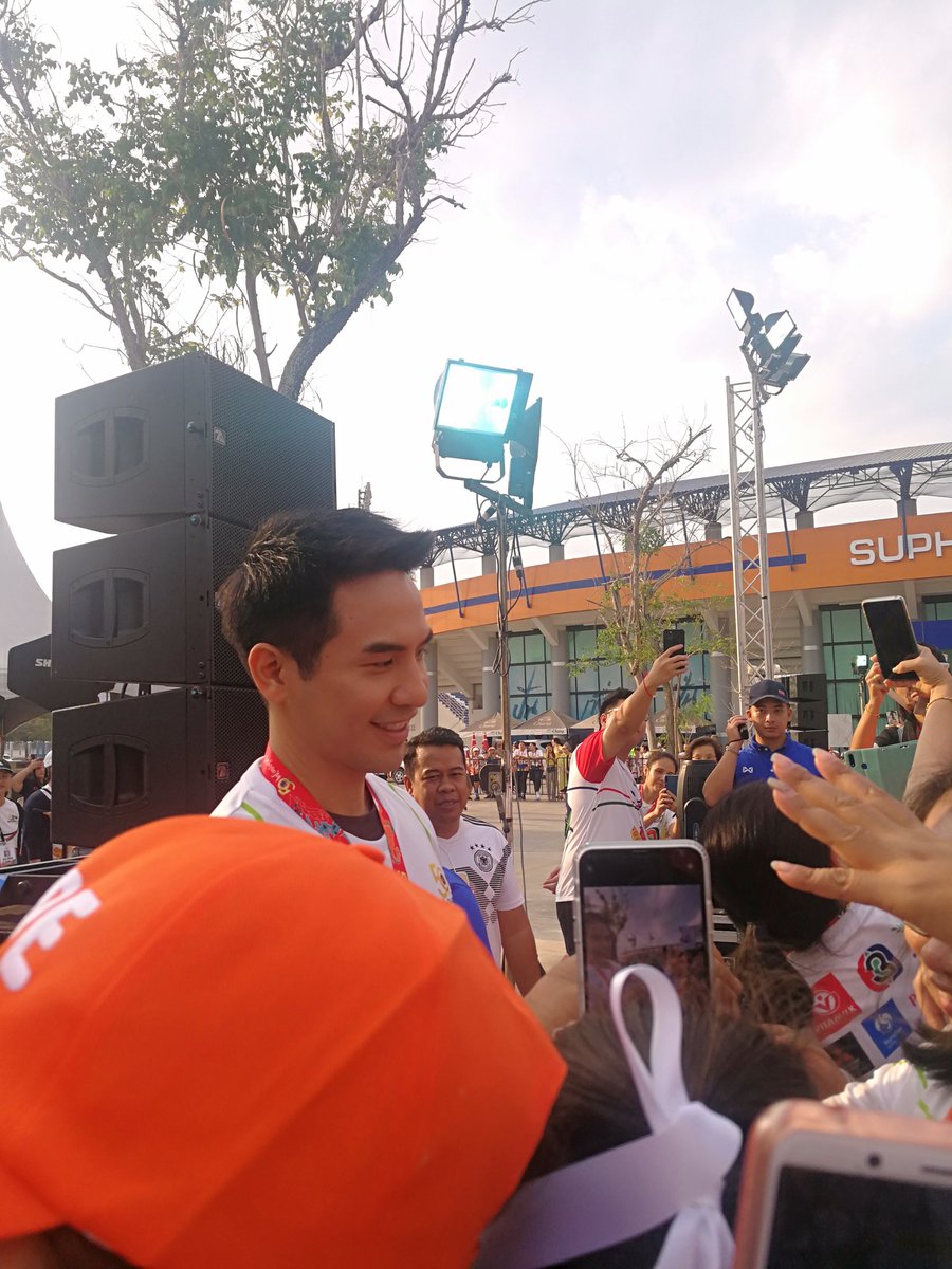 w_wmom's tweet photo. วันนี้เมื่อปีที่แล้ว เป็นวันที่สนุกสุด เหนื่อยสุด และมีความสุขสุด
#ch3infinityrunxPOPE
#popezaap https://t.co/UA37FWMqrt