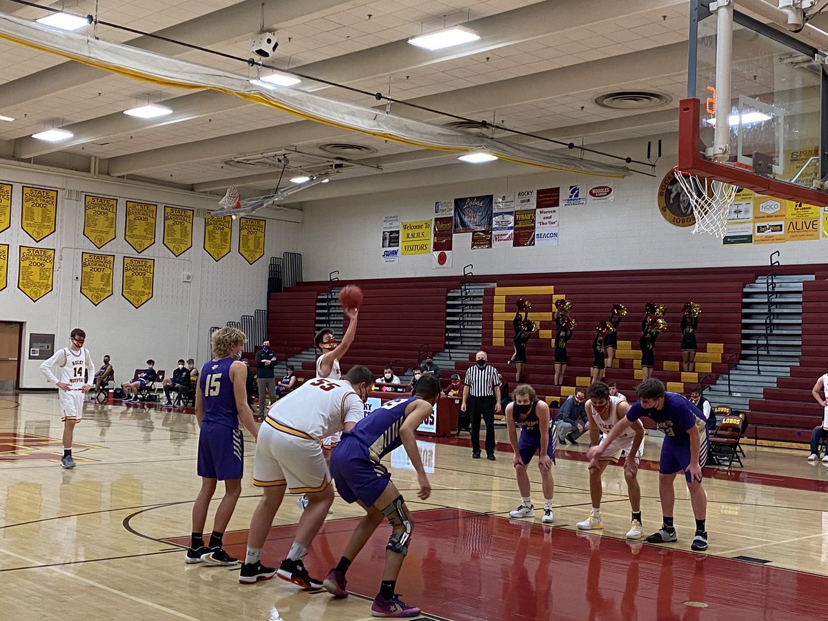 LoBo_Athletics's tweet photo. Radcliff hits eight 3s and had 26 points on the night to lead the Lobos to victory over Fort Collins, 67-57!  @PSD_ATHLETICS @CHSAA @RMHSLOBOS https://t.co/OzJohkn5AB