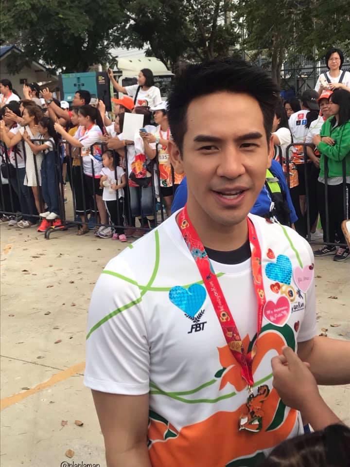 plaplaman2's tweet photo. ครบรอบ1ปีงานวิ่งสุพรรณสนุกมากๆครับ
#ch3infinityrunxPOPE
#popezaap https://t.co/Qtx4nMT0Ul