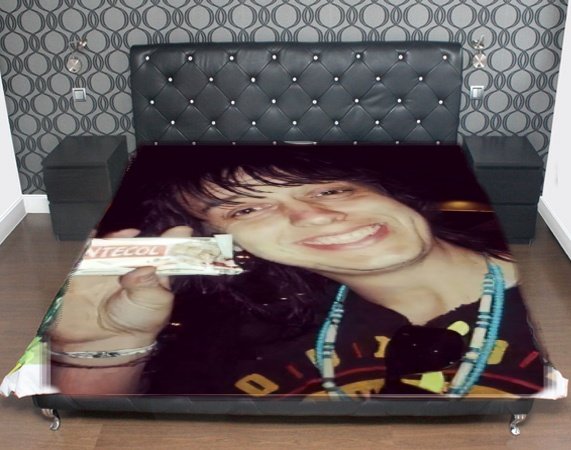 rosecoloredblur's tweet image. en esta cama te voy a hacer mí mujer