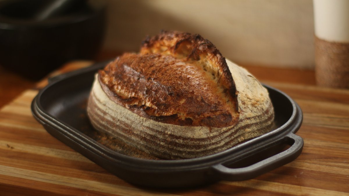 If you only knew what ingredients are in commercial bread, you would always bake your own. recipe30.com/sourdough-brea…
