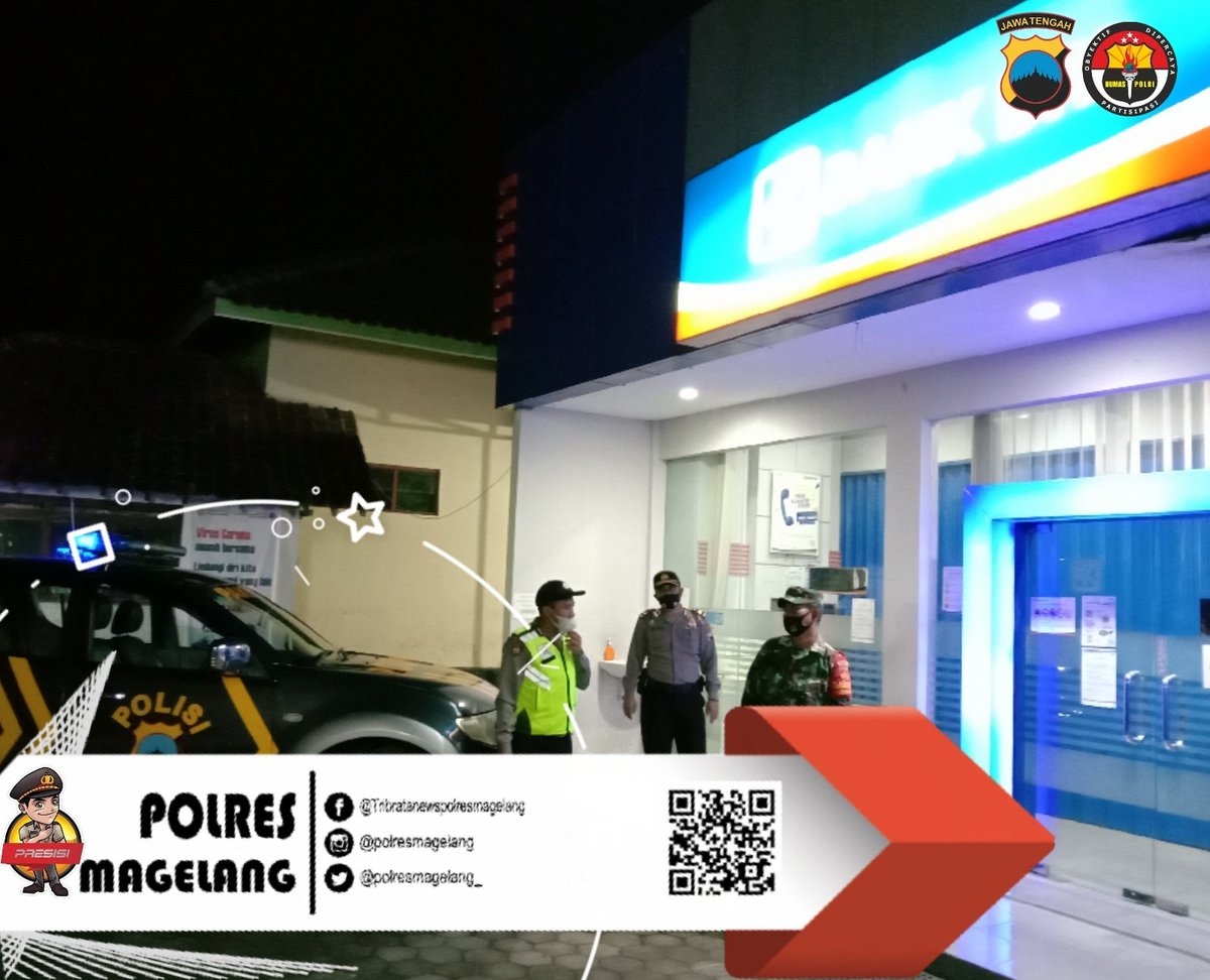 PolsekPakis_'s tweet photo. Patroli BLP (Blue Light Patrol) menciptakan situasi kamtibmas yang aman dan kondusif, memberi rasa aman kepada masyarakat serta upaya dalam memutus penyebaran Covid-19 diwilayah Kecamatan Pakis. Senin malam (22/2/21)
#AyoPakaiMasker #tnipolri #BlueLightPatrol #PoliceBackBone https://t.co/e0ck2XILmd