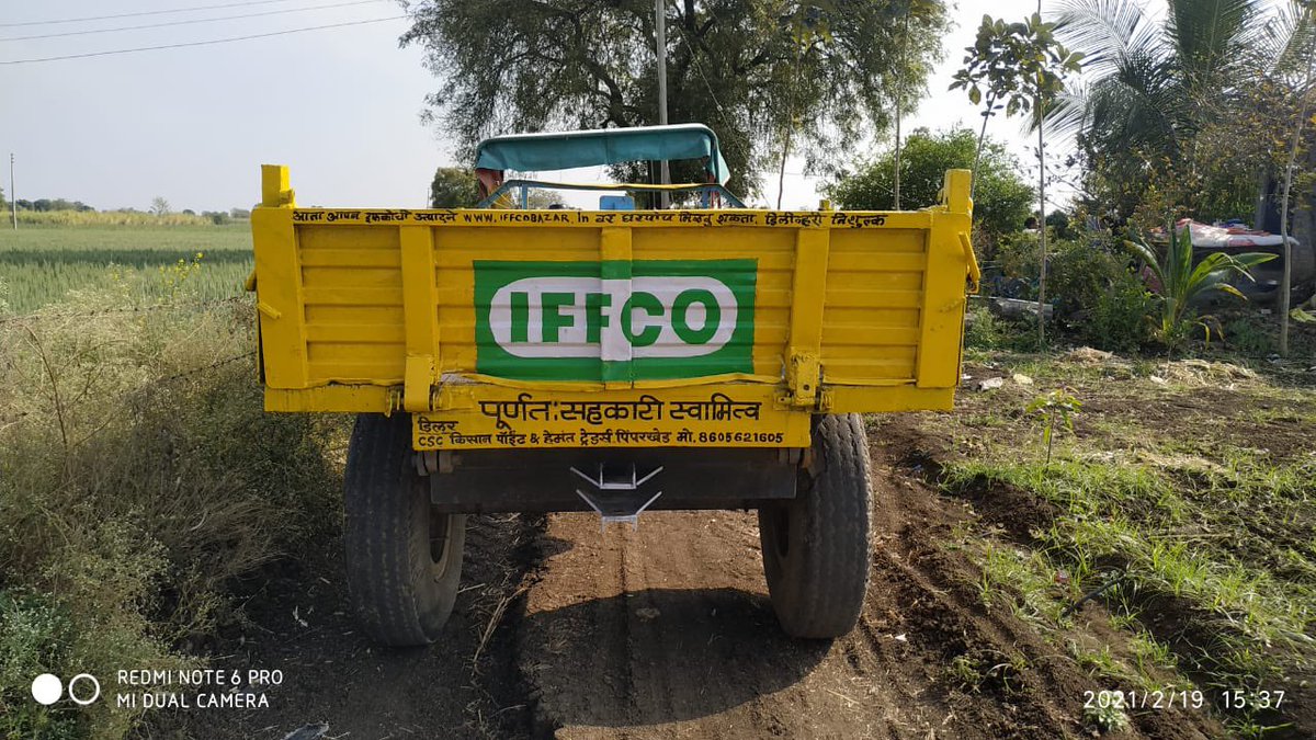 drusawasthi's tweet photo. At #IFFCO, we also paint the tractor trollies of farmers. It helps them to maintain the equipment well. @iffcocropsolut1 https://t.co/UCoGOVvsxi
