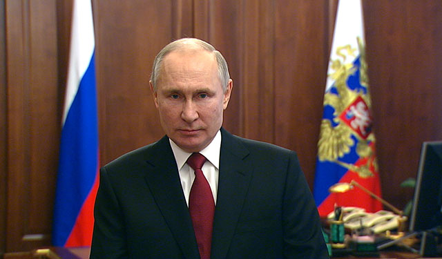 Путин обратился к военнослужащим в честь Дня защитника Отечества:
tvzvezda.ru/news/forces/co…

© Фото: ТРК "Звезда"