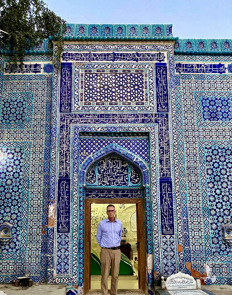 Delighted to visit #Multan – the ‘City of Shrines’. The shrine of Shah Yusuf Gardezi is a spectacular example of the blue and white tile work that Multan is famous for. Stunning and very tranquil – I could have sat here for hours!