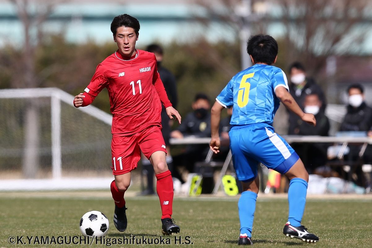 Twitter 上的 赤い彗星 東福岡高校サッカー 写真館 令和2年度第42回九州高校u 17サッカー大会 準決勝 東福岡 佐賀東 足元に高い技術を持つ川原陸登 ギラヴァンツ北九州u 15 2年 両センターバックの段上直樹 アビスパ福岡u 15 2年 と松本悠太郎 Fc Twitter 上的 赤い彗星 東福岡高校サッカー 写真館 令和2年度第42回九州高校u 17サッカー大会 準決勝 東福岡 佐賀東 足元に高い技術を持つ川原陸登 ギラヴァンツ北九州u 15 2年 両センターバックの段上直樹 アビスパ福岡u 15 2年 と松本悠太郎 Fc