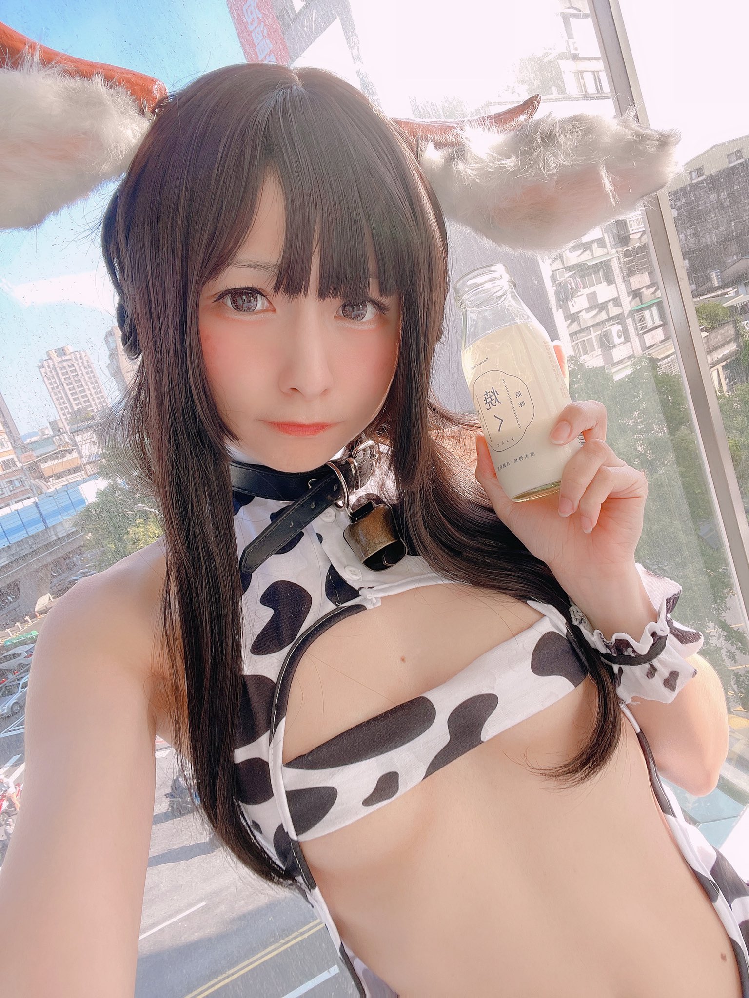 画像,和牛とミルクが何になさいますか?これは今月のFantia星5写真だよ牛🐄#オリジナル #モモ https://t.co/vVYraOXMOc…