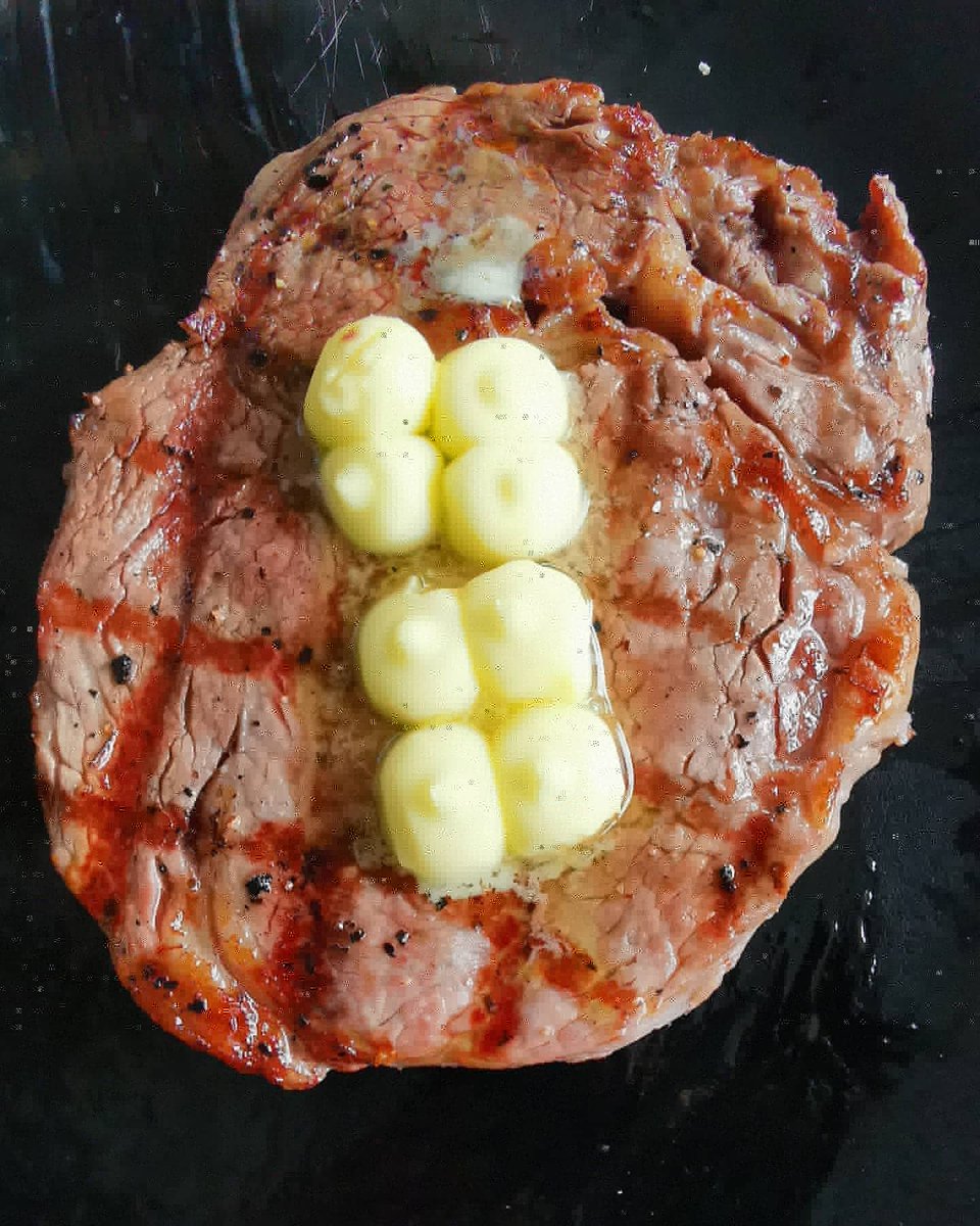 fun_tuutie's tweet photo. OMAD 🥩CD Day 44
- sirloin steak+เนย2ตลับ🥩🧈
- ไก่ต้มจิ้มน้ำปลา🐔
#sg
#thaifood
#thailocalfood
#thainorthernfood
#goldenmilecomplex
#คีโต
#คีโตไทย
#cdmenu
#carnivorediet
#ketomenu
#ketogenicdiet
#ketocarnivore
#carnivoreketo https://t.co/PJEMq1QYx0