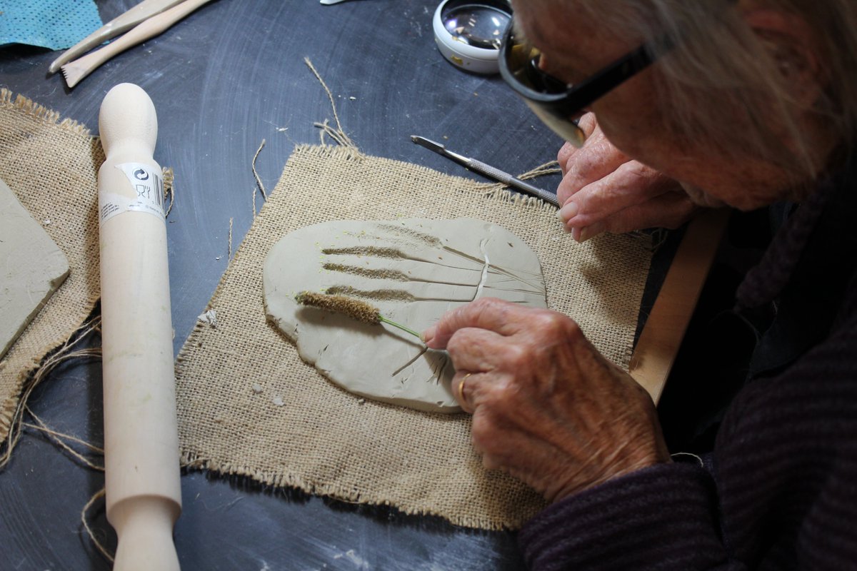 BlindVeterans's tweet image. Thank you to the Aldrich Foundation for part-funding the project and everyone involved.

Our #blind #veterans will definitely appreciate the extra splash of colour while enjoying time in the garden!