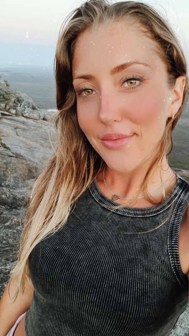 All in all, loving my holiday ❤️ https://t.co/lmTtd5hBXd