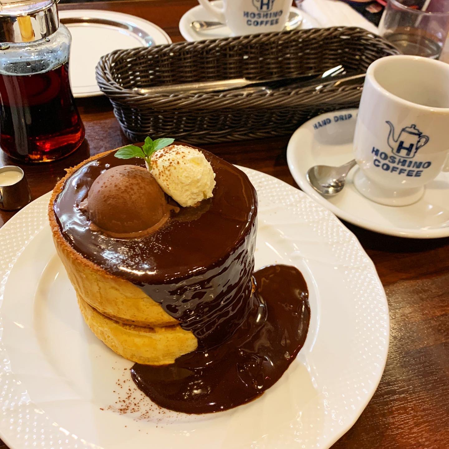 تويتر としお على تويتر 映画の後 新宿アルタの星乃珈琲でランチ チョコのスフレパンケーキはカロリー危険 Lunch Sweets Oyatsu Cafe カフェ Shinjuku 新宿 T Co Wivqbsfiab