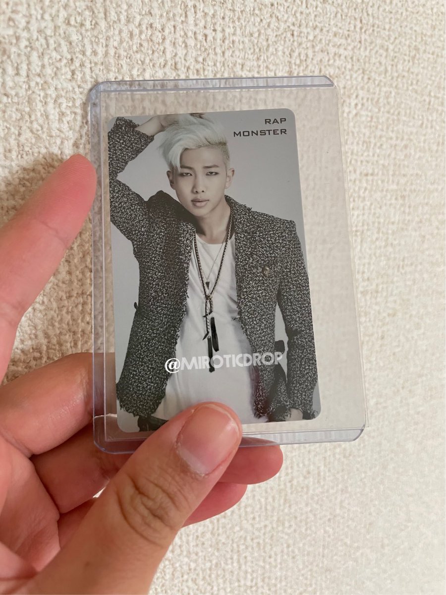 MIrotiCDROP's tweet photo. Nungguin kamu akutuh 🥺
#RM
#btsphotocard
#btspc
#btsjapanphotocard
#rmphotocard
@BTS_twt https://t.co/UMoRqPtNBM