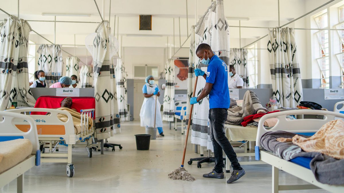 AndMiher's tweet photo. “Unprotected African health workers die, while rich countries buy COVID-19 vaccines”
https://t.co/qZUFY10nr5 https://t.co/eMLd1Chgsg