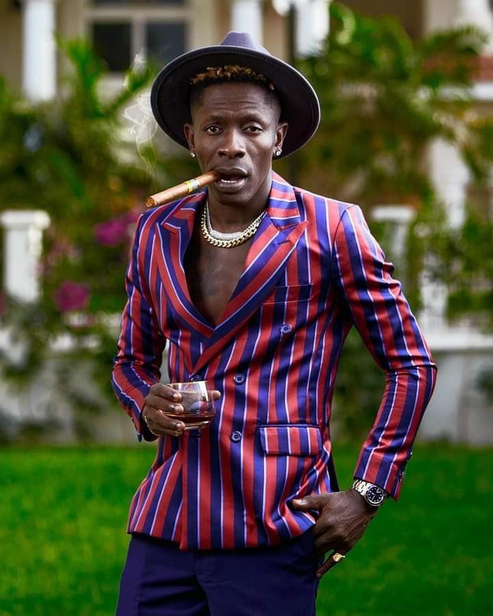 Since 2019, no African Dancehall act has more Dancehall hitsongs in Africa than Shatta wale. 👑 
Island(2019)
Top speed(2020) 
1Don (2021)