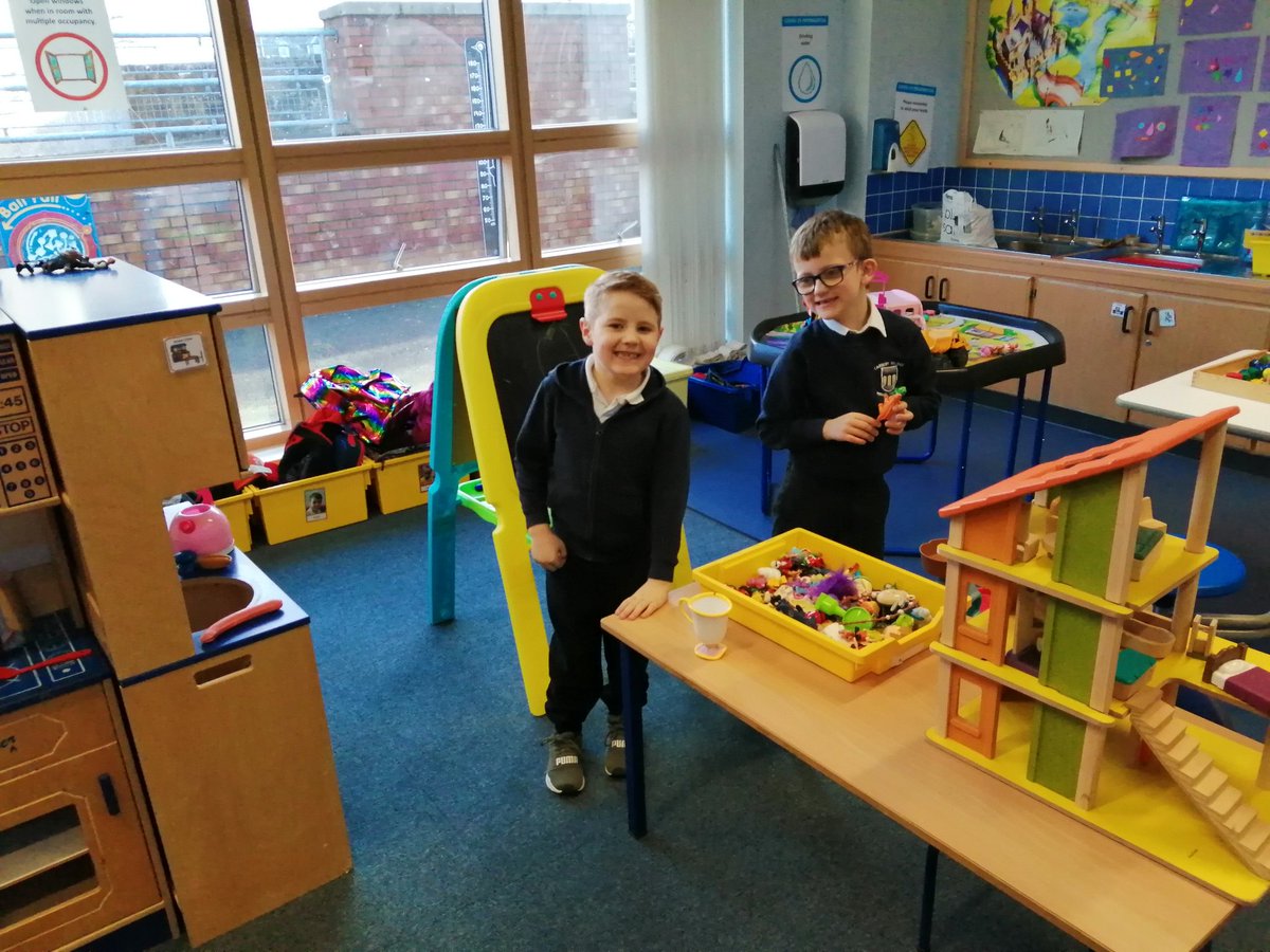 DinningAli's tweet photo. @EPClass1 
We were so happy to be back on school with all our friends. https://t.co/7ViFPBlCan