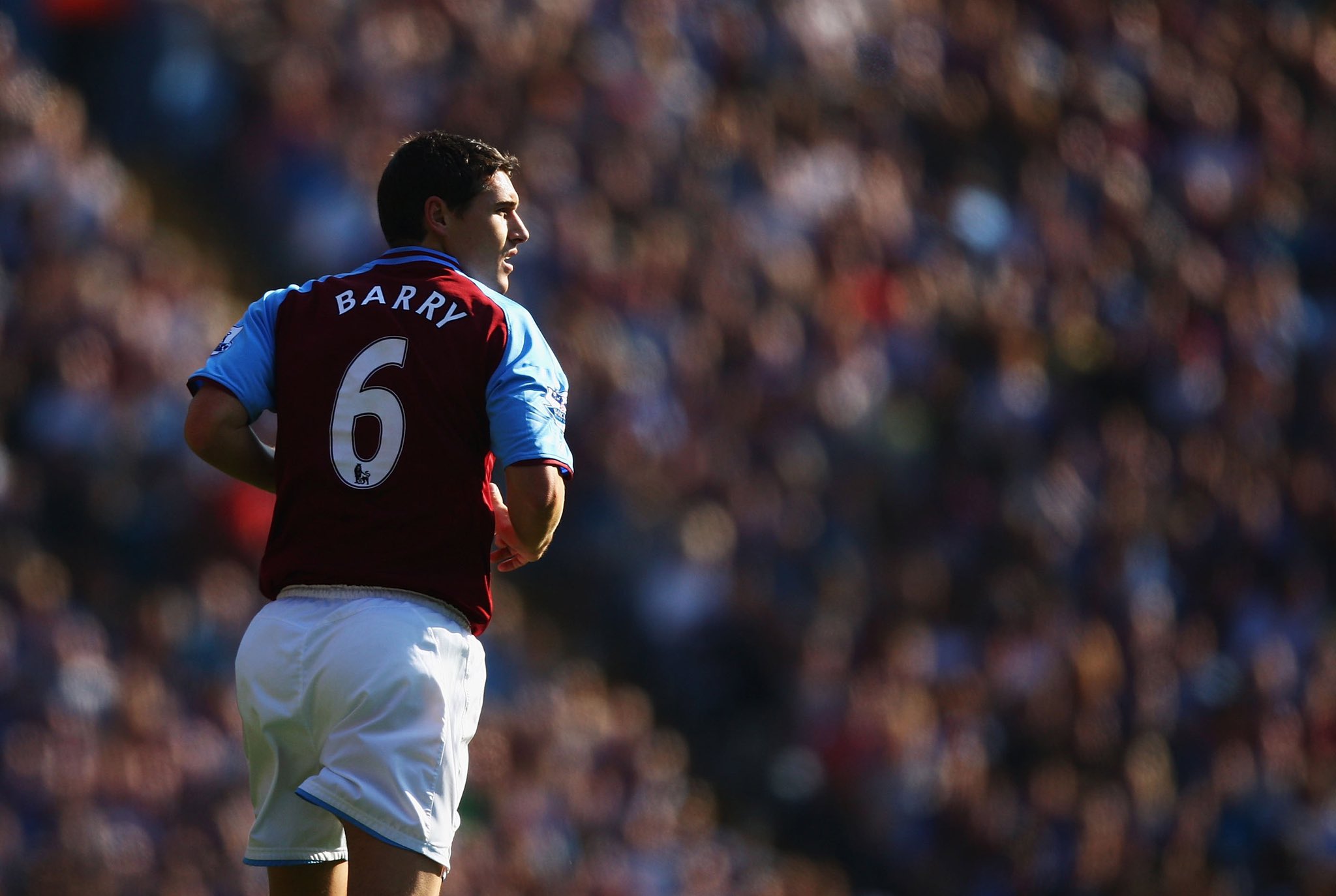 Happy 40th Birthday Gareth Barry. Club legend. 