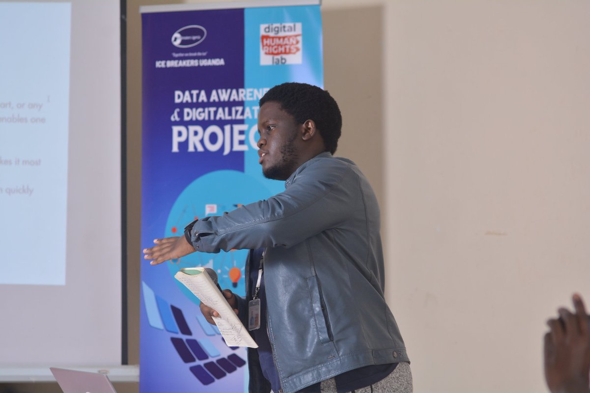 IbuUganda's tweet photo. Data and digitalization workshop. Wilson @PollicyOrg taking participants through Data Visualization  #Dadproject @dhrlab @PollicyOrg @SMUG2004 @KuchuTimes @UnesoUganda @DefendDefenders https://t.co/wMxrhMhRmj
